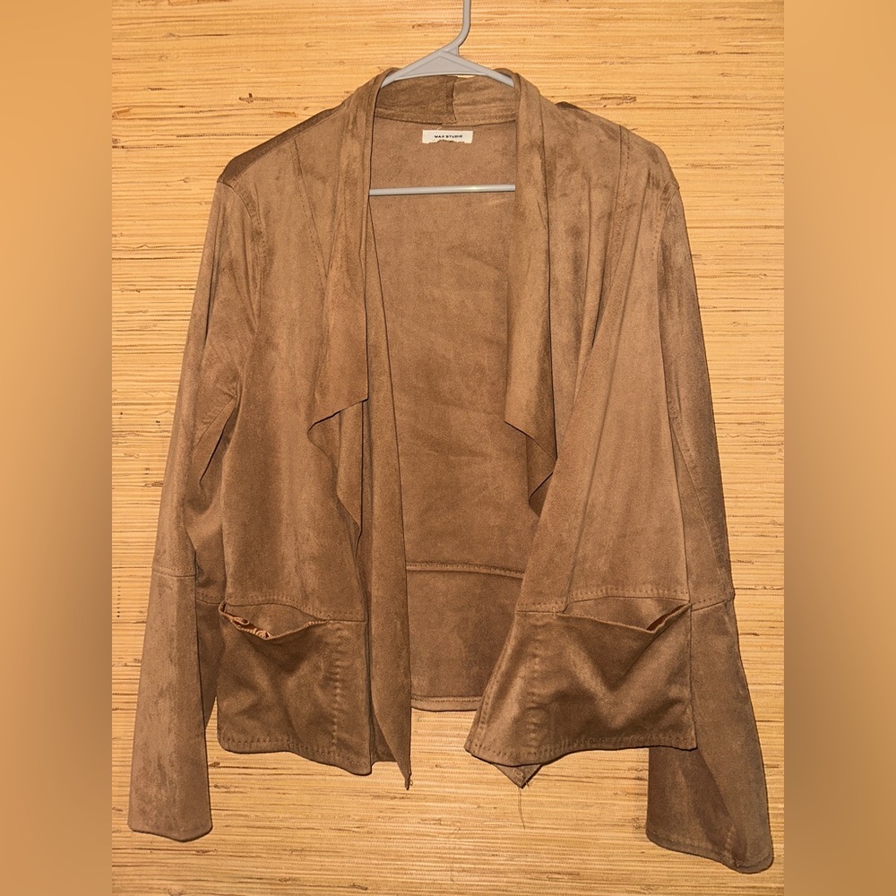 Suede crop tan jacket with pockets